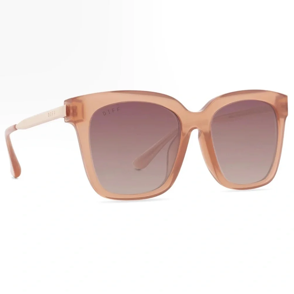 DIFF Bella Sunglasses Oyster Pink Frames Rose Gradient Lens VICI Collab NWT